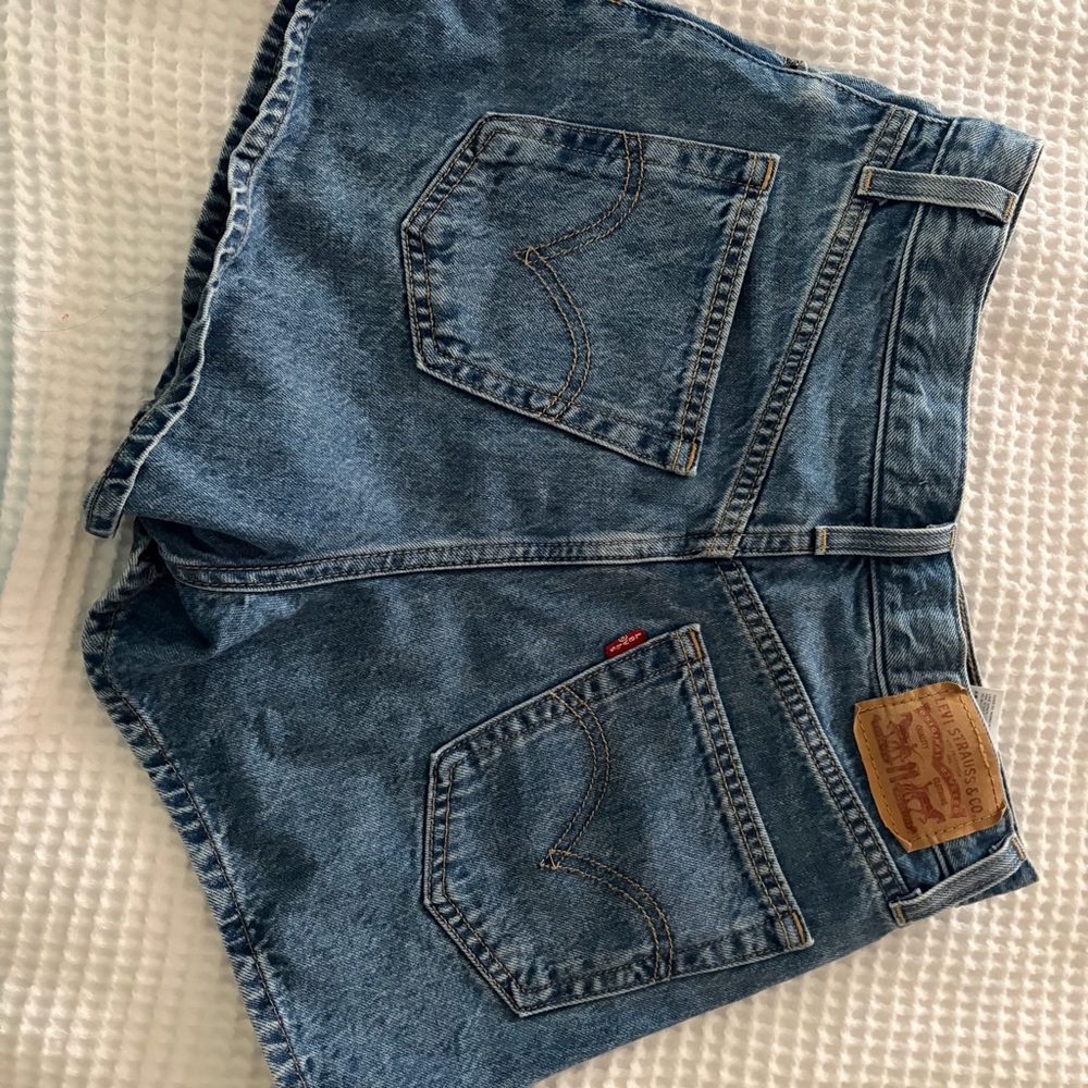 Levi's Men's Classic Blue Denim Shorts